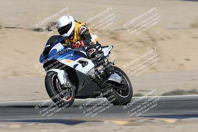 media/Nov-16-2025-Race Pace (Sun) [[8c5fa54630]]/Non Verified Riders (1st 20 Minutes)/2-Turn 10 (1010am)/